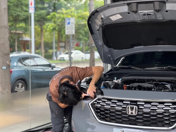 汽車包膜,車體包膜,汽機車包膜,鍍膜