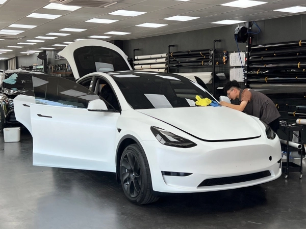 汽車包膜,車體包膜,鍍膜,汽車鍍膜,犀牛皮