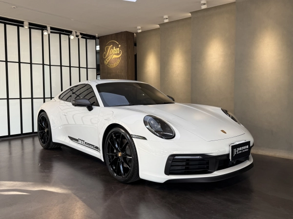 汽車包膜,車體包膜,汽機車包膜,犀牛皮