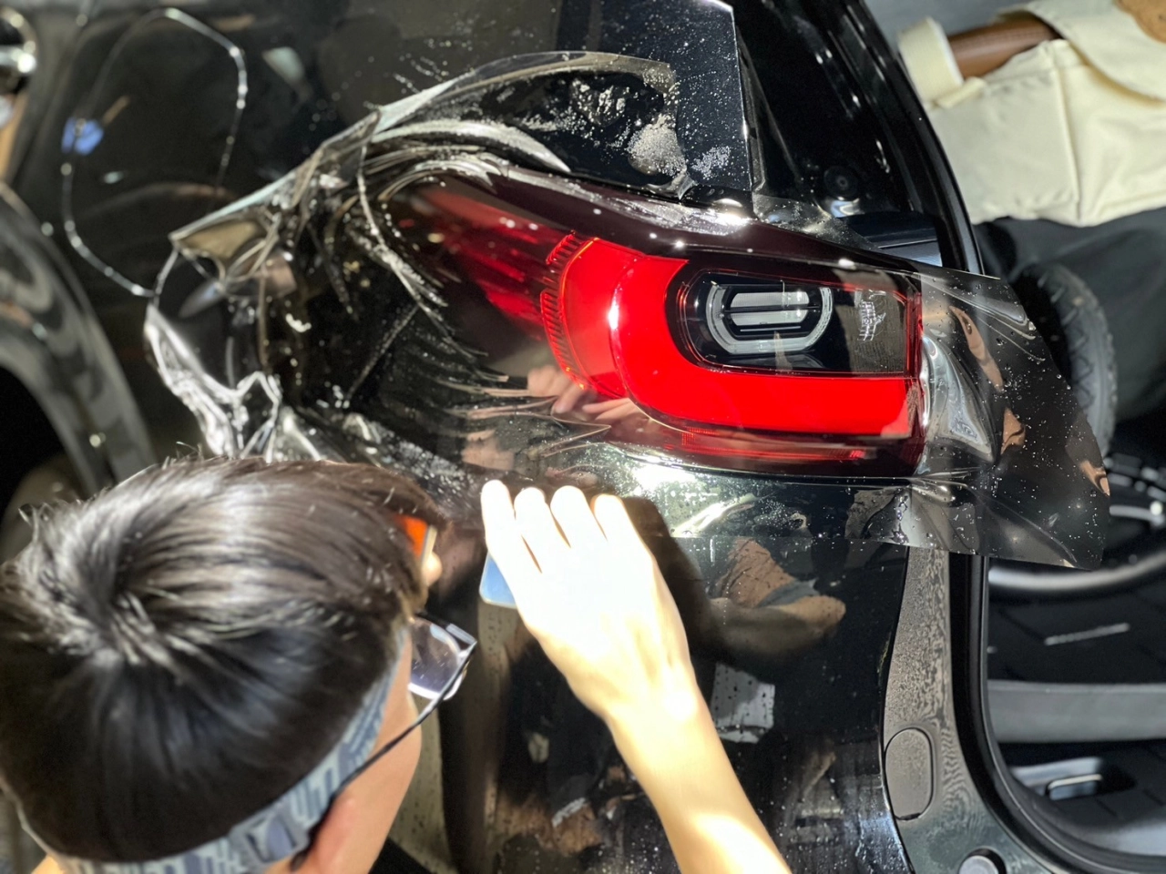 台中汽車包膜、台中汽車包膜推薦、約翰汽車包膜、汽車包膜、機車包膜、車體包膜、犀牛皮